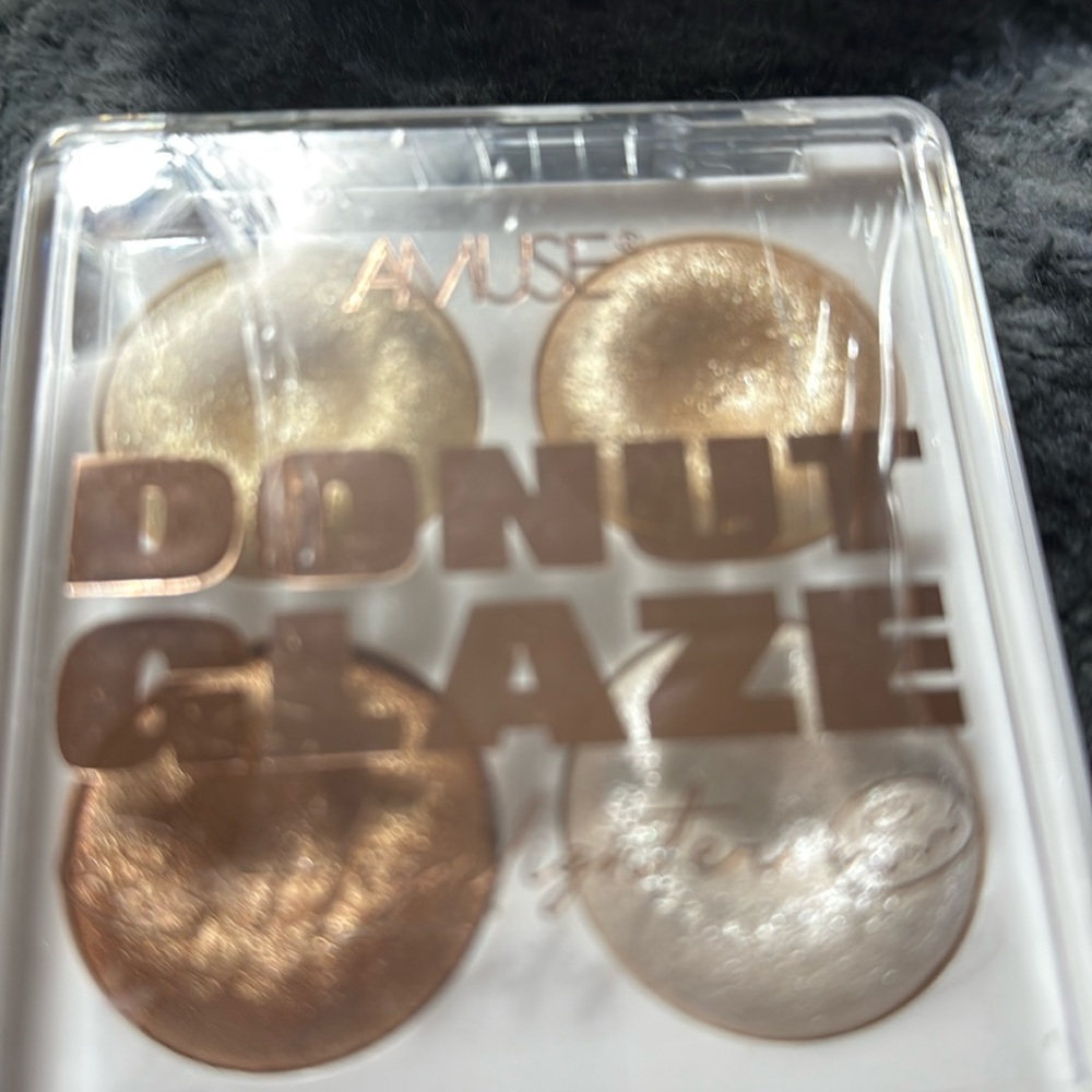 AMUSE DONUT GLAZE HIGHLIGHTER